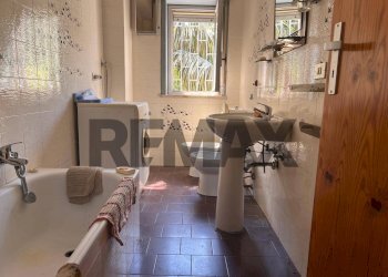 Bagno - Apartment via nazionale santa margherita
 
176, Messina - photo 10