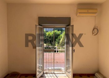 Stanza vuota - Apartment via nazionale santa margherita
 
176, Messina - photo 15