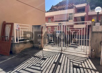 Edificio all\'aperto - Apartment via nazionale santa margherita
 
176, Messina - photo 22