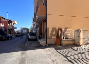Edificio all\'aperto - Apartment via nazionale santa margherita
 
176, Messina - photo 23