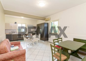 Sala da pranzo - Semi-detached house via Dell'Anice contrada Vaccarizzo
 
snc, Catania - photo 10
