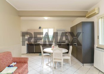 Sala da pranzo - Semi-detached house via Dell'Anice contrada Vaccarizzo
 
snc, Catania - photo 11