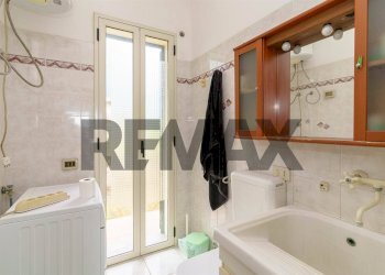 Bagno - Semi-detached house via Dell'Anice contrada Vaccarizzo
 
snc, Catania - photo 15