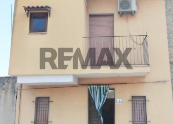 Casa all\'aperto - Semi-detached house carlo alberto della chiesa
 
103, Librizzi - photo 1