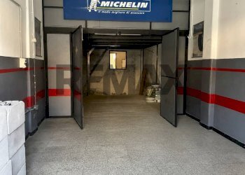 Parcheggio - Commercial Premises VIA DELLA REGIONE
96, San Giovanni la Punta - photo 2