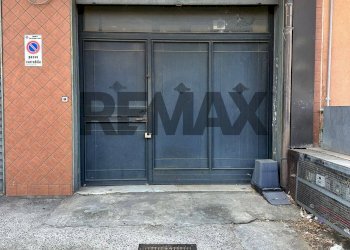 Edificio all\'aperto - Commercial Premises VIA DELLA REGIONE
96, San Giovanni la Punta - photo 8