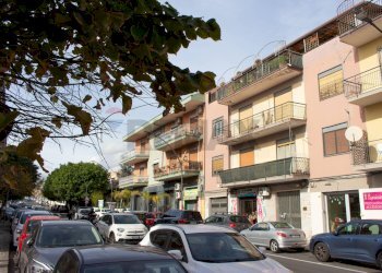 Edificio all\'aperto - Attic VIA VINCENZO BELLINI
 
40, Sant'Agata Li Battiati - photo 1