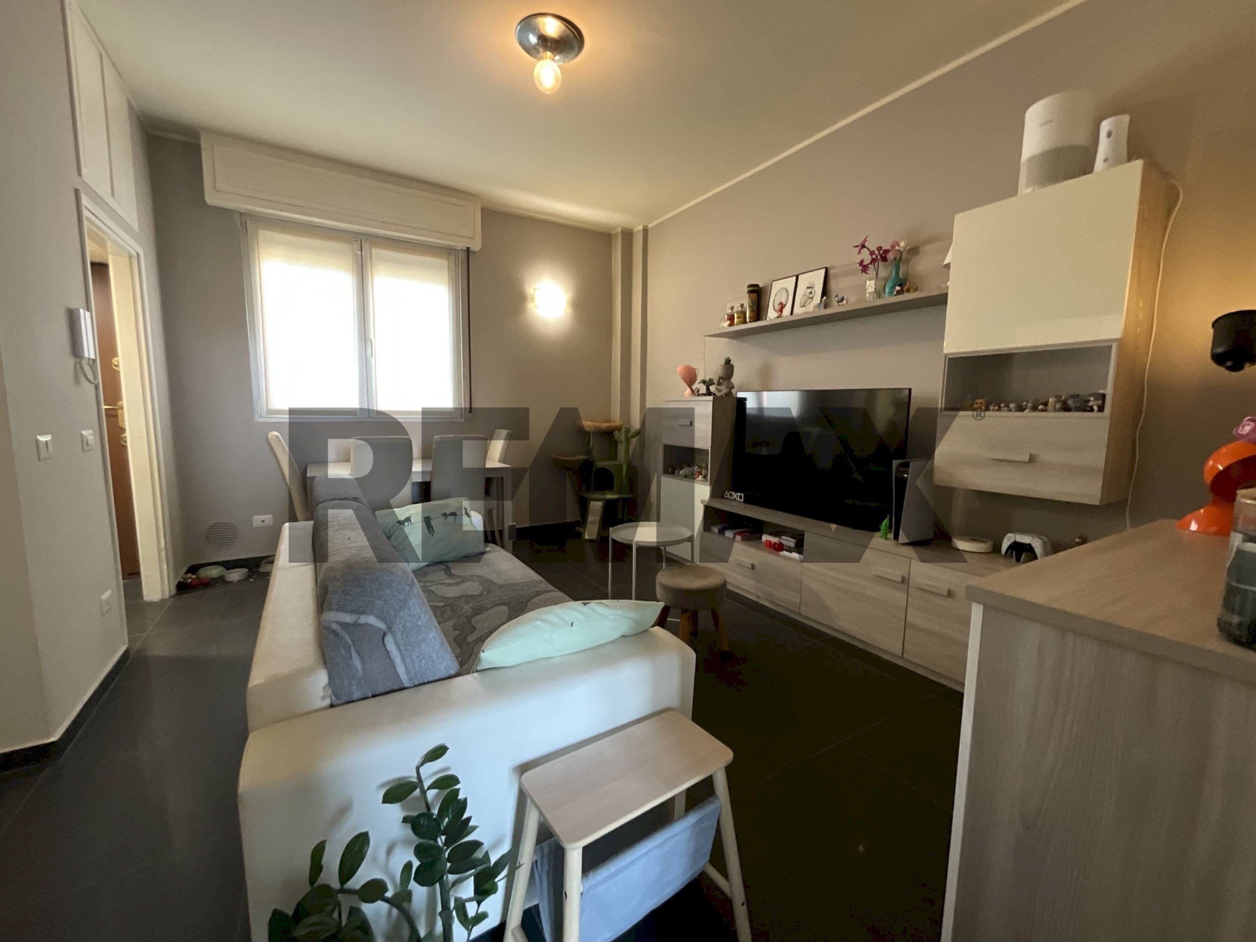 Sala da pranzo - Two-room apartment Via B. Oriani
 
42, Milano - photo 1