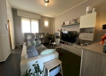 Sala da pranzo - Two-room apartment Via B. Oriani
 
42, Milano - photo 1