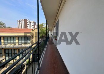 Balcone - Two-room apartment Via B. Oriani
 
42, Milano - photo 9