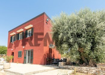 Casa all\'aperto - Casa indipendente Contrada Grottaperciata - Berrattazza
 
sn, Siracusa - foto 1