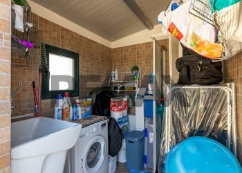 Lavanderia - Casa indipendente Contrada Grottaperciata - Berrattazza
 
sn, Siracusa - foto 24