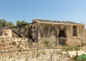 Casa all\'aperto - Casa indipendente Contrada Grottaperciata - Berrattazza
 
sn, Siracusa - foto 26