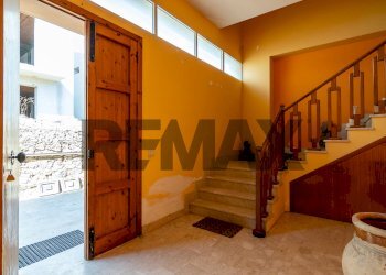 Scale - Apartment Via Miramare
 
57, Avola - photo 25