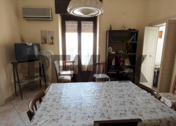 Sala da pranzo - Casa semi indipendente via Magenta
 
21, Pachino - foto 4