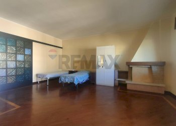 Camera / camera da letto - Four-room apartment Via Caduti di Via Fani
 
10, L'Aquila - photo 4