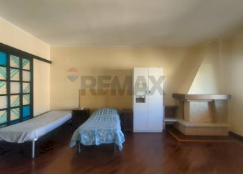 Camera / camera da letto - Four-room apartment Via Caduti di Via Fani
 
10, L'Aquila - photo 5