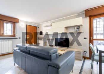 Soggiorno - Two-room apartment VIA CARLO PORTA
 
20, Cambiago - photo 10