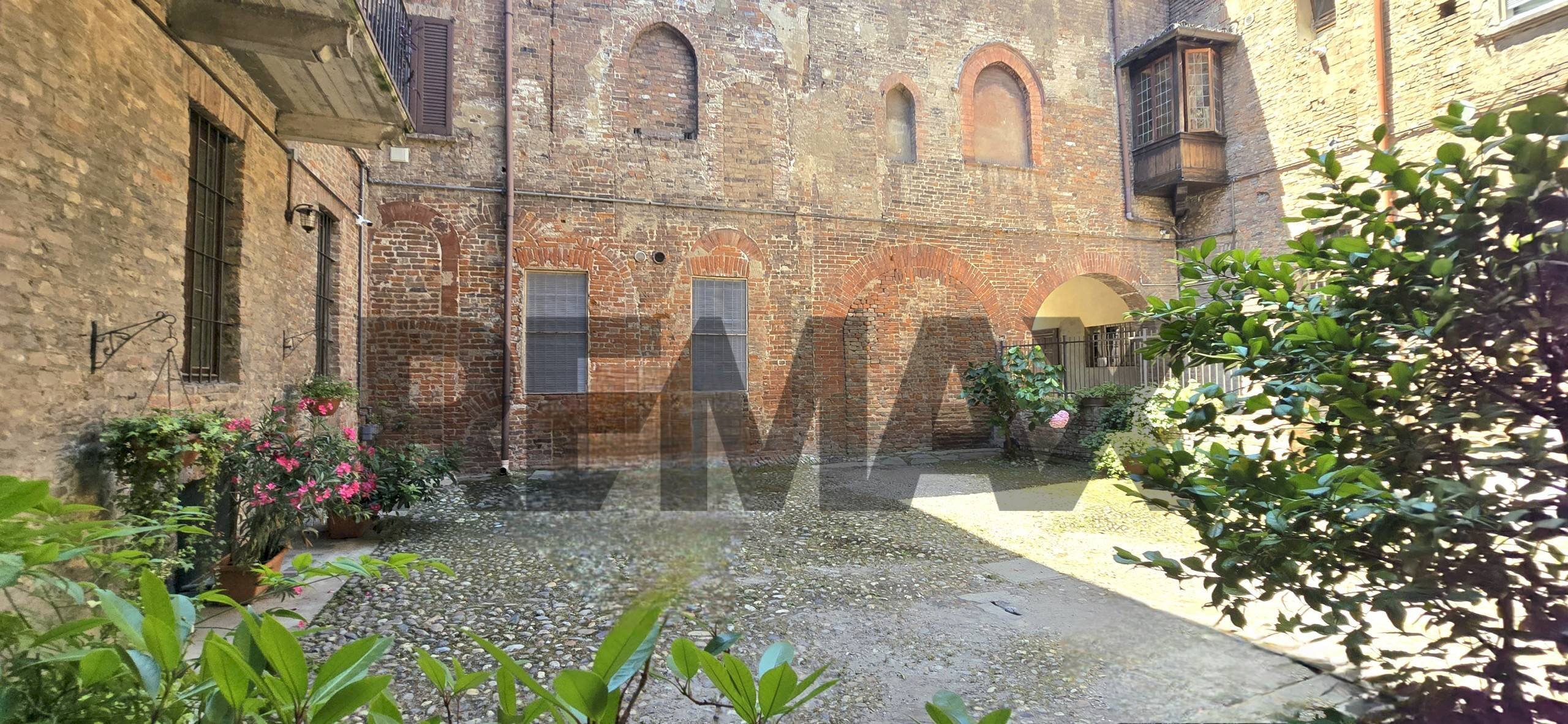 Edificio all\'aperto - Three-room apartment via Teodolinda
30, Pavia - photo 2