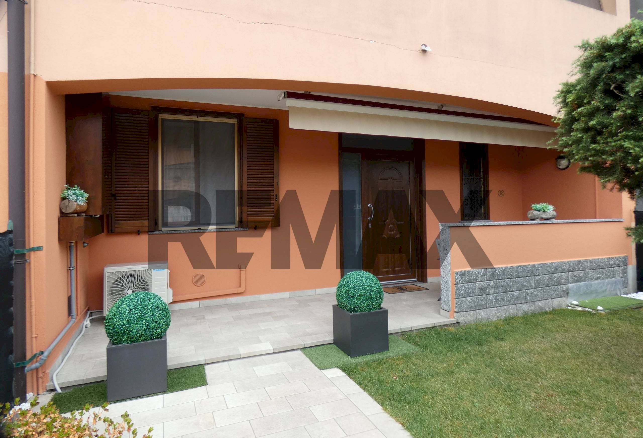 Casa all\'aperto - Trilocale via paolo borsellino
 
21, Zinasco - foto 1