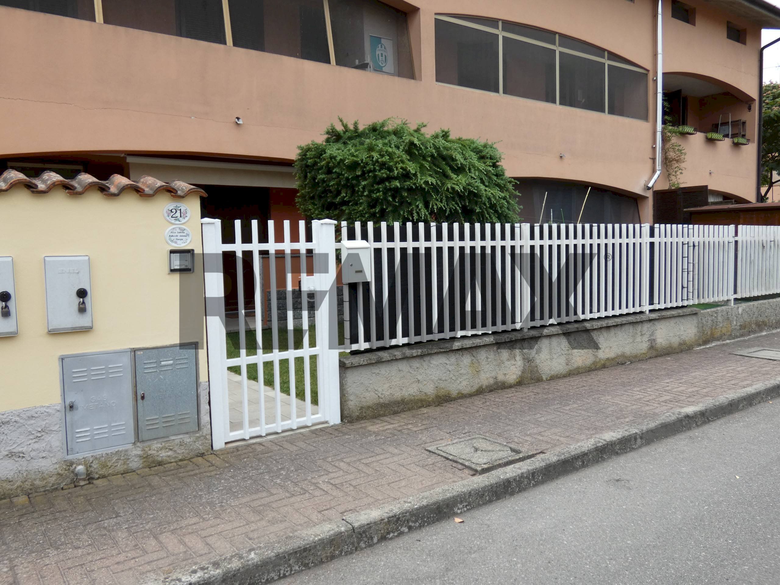 Edificio all\'aperto - Trilocale via paolo borsellino
 
21, Zinasco - foto 3