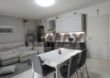 Sala da pranzo - Three-room apartment via paolo borsellino
 
21, Zinasco - photo 21