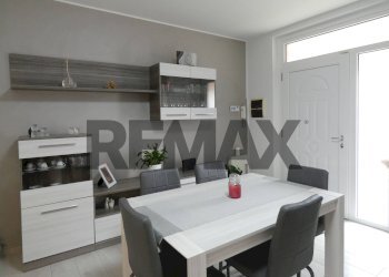 Sala da pranzo - Three-room apartment via paolo borsellino
 
21, Zinasco - photo 29