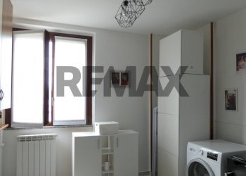 Lavanderia - Three-room apartment via paolo borsellino
 
21, Zinasco - photo 31