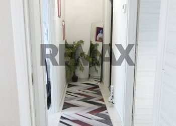 Hall / corridoio - Three-room apartment via paolo borsellino
 
21, Zinasco - photo 37