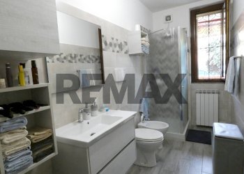 Bagno - Three-room apartment via paolo borsellino
 
21, Zinasco - photo 49