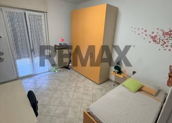 Camera / camera da letto - Three-room apartment galleria Manzoni
 
13, Pavia - photo 5