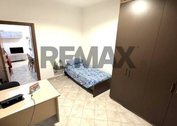 Camera / camera da letto - Three-room apartment galleria Manzoni
 
13, Pavia - photo 10