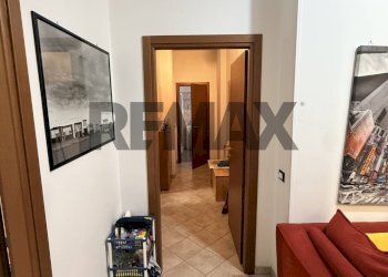 Hall / corridoio - Three-room apartment galleria Manzoni
 
13, Pavia - photo 11
