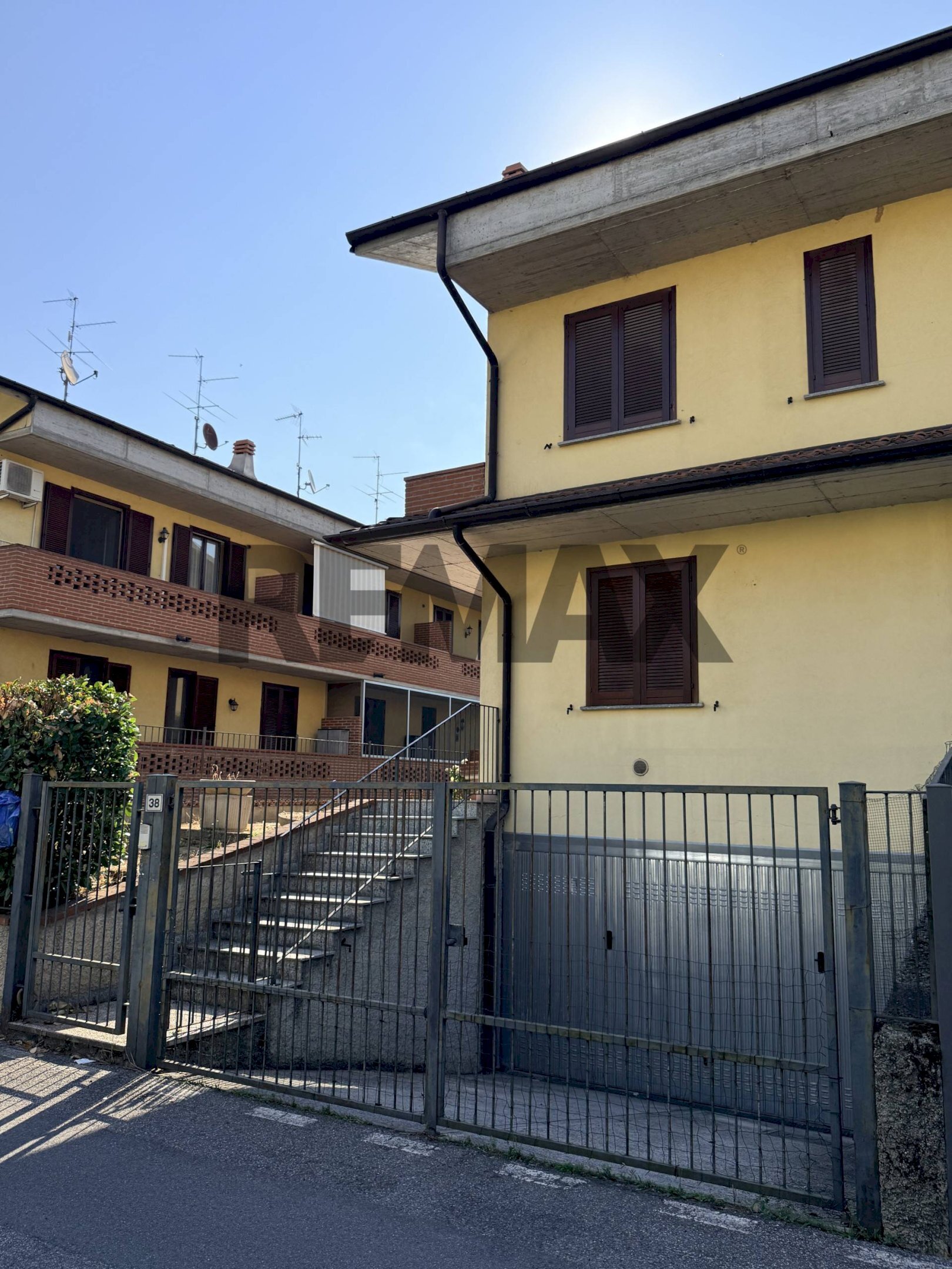 Edificio all\'aperto - Quadrilocale via Carducci
40, Cura Carpignano - foto 3