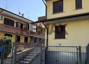 Edificio all\'aperto - Four-room apartment via Carducci
 
40, Cura Carpignano - photo 3