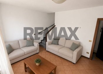 Soggiorno - Four-room apartment via Carducci
 
40, Cura Carpignano - photo 7