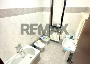 Bagno - Four-room apartment via Carducci
 
40, Cura Carpignano - photo 14