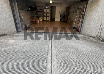 Parcheggio - Four-room apartment via Carducci
 
40, Cura Carpignano - photo 19