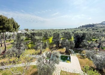 Vista delle montagne - Trilocale Località Pilone del Monaco
 
snc, Vieste - foto 41