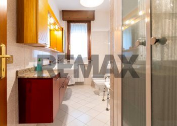 Bagno - Four-room apartment Via Caduti di Cefalonia
 
20/A, Fidenza - photo 22