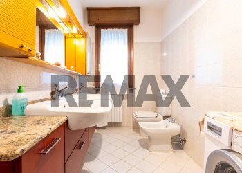 Bagno - Four-room apartment Via Caduti di Cefalonia
 
20/A, Fidenza - photo 23