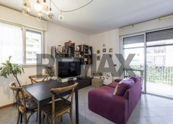 Sala da pranzo - Two-room apartment Viale Dell' Innovazione
22, Milano - photo 6