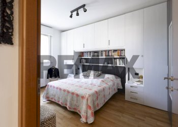 Camera / camera da letto - Two-room apartment Viale Dell' Innovazione
22, Milano - photo 20