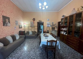 Sala da pranzo - Casa semi indipendente via A. Zamparelli
 
16, San Leucio del Sannio - foto 8
