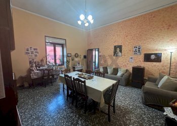 Sala da pranzo - Casa semi indipendente via A. Zamparelli
 
16, San Leucio del Sannio - foto 10