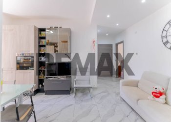 Soggiorno - Three-room apartment VIA GARIBALDI
 
8, Tradate - photo 3