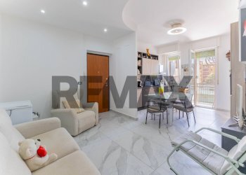 Sala da pranzo - Three-room apartment VIA GARIBALDI
 
8, Tradate - photo 6