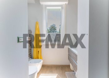 Bagno - Three-room apartment VIA GARIBALDI
 
8, Tradate - photo 18