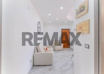 Soggiorno - Three-room apartment VIA GARIBALDI
 
8, Tradate - photo 21