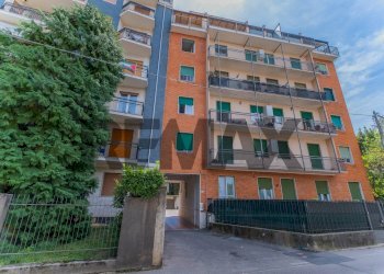 Edificio all\'aperto - Three-room apartment VIA GARIBALDI
 
8, Tradate - photo 25